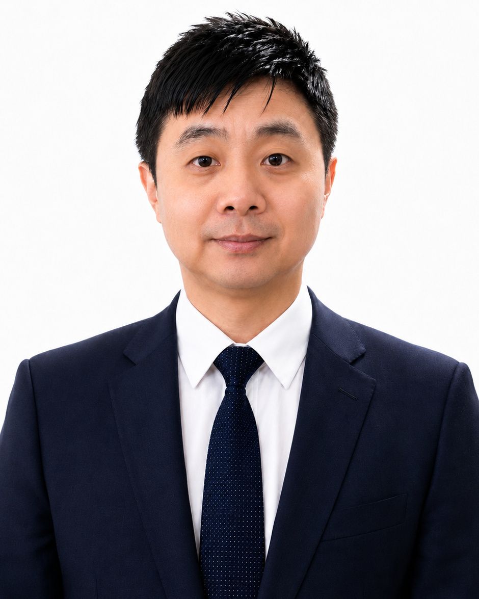 Portrait of Peter Lu, manager at Green & Sternfeld